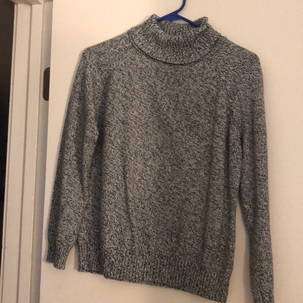 Grey turtleneck
